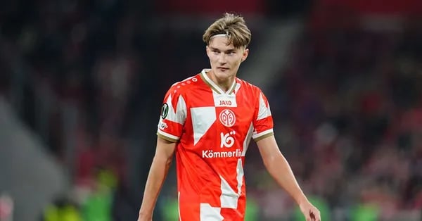 Nieoczywista droga najmłodszego polskiego rekordzisty w Bundeslidze: Kacper Potulski i lekcje z Mainz Cover