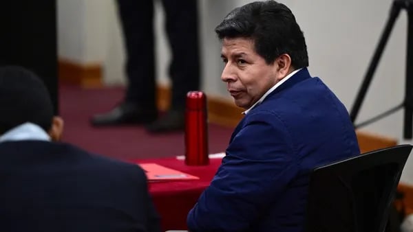 Fenomen Pedro Castillo i kryzys polityczny w Peru: od przewrotu do więzienia Cover